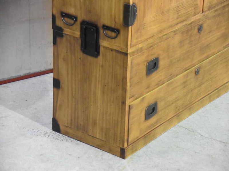 Pair of 1930's Japanese Wedding Chests - Image 3