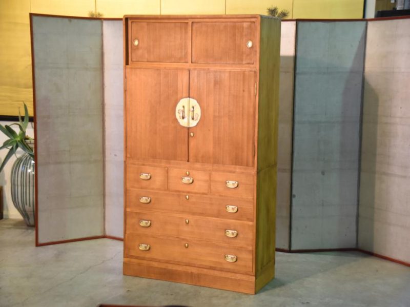 Solid Paulownia Wood Wedding Chest