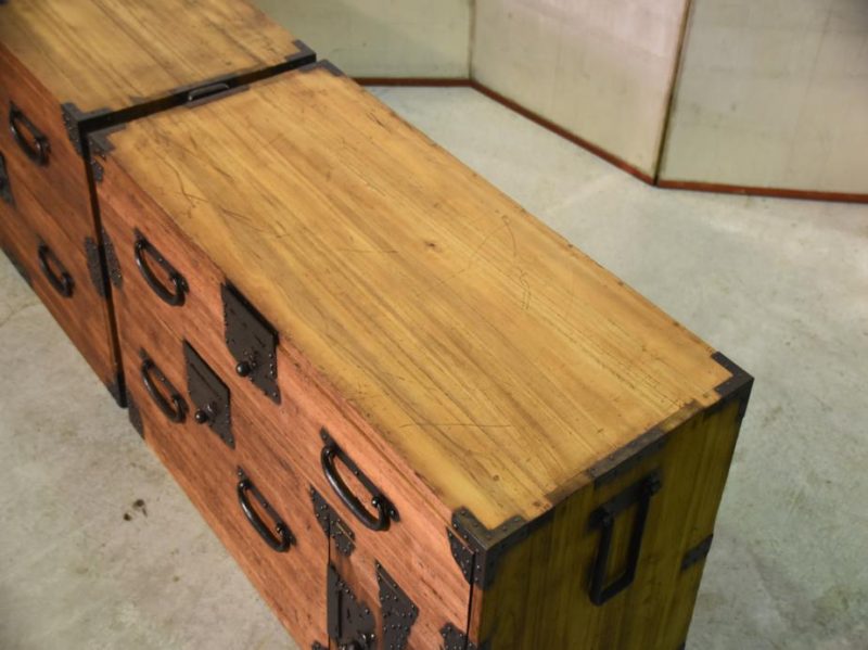 Tokyo Region Clothing Chest on Chest - Image 20
