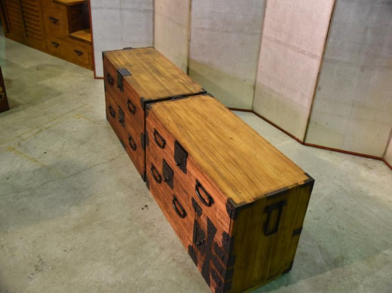 Tokyo Region Clothing Chest on Chest - Image 21