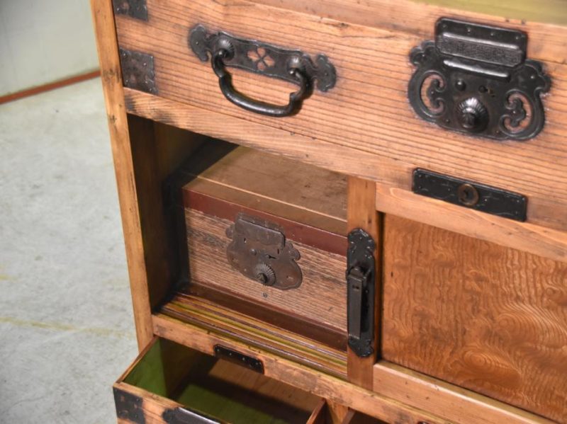 Matsumoto Choba Dansu Merchant Chest - Image 10