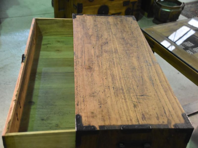 Japanese Merchants Ledger Chest - Image 4