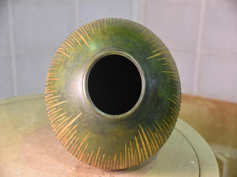 Japanese 1970's Bronze Vase - Image 5