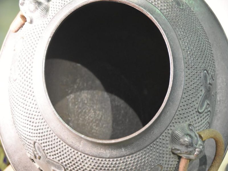 Japanese Cast Bronze Kettle - Image 6
