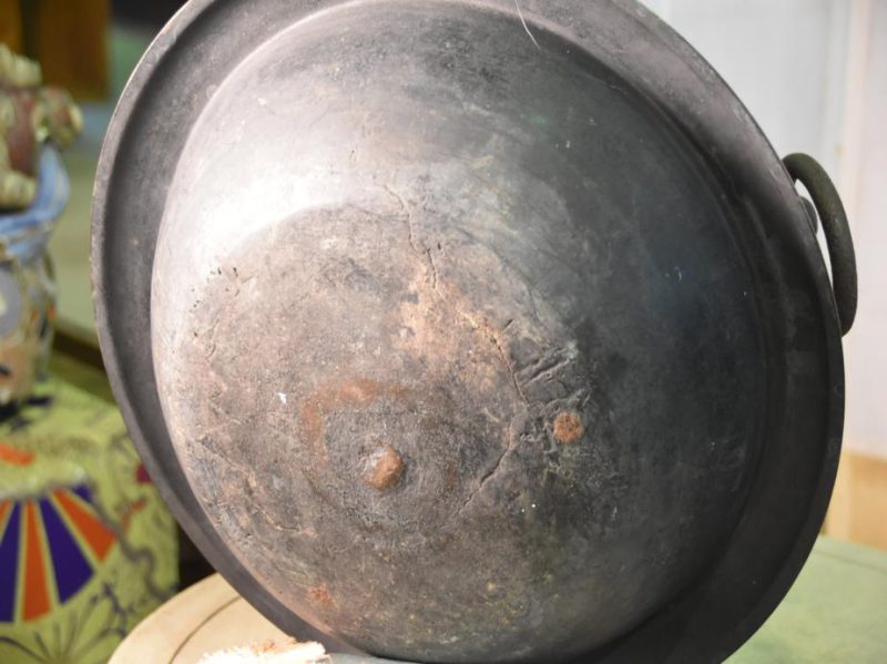 Japanese Cast Bronze Kettle - Image 4