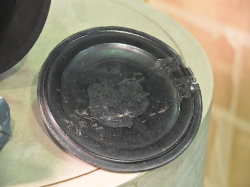 Japanese Cast Bronze Kettle - Image 3