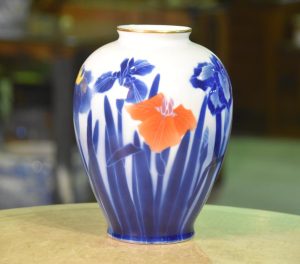 Fukugawa Ceramic Iris Vase