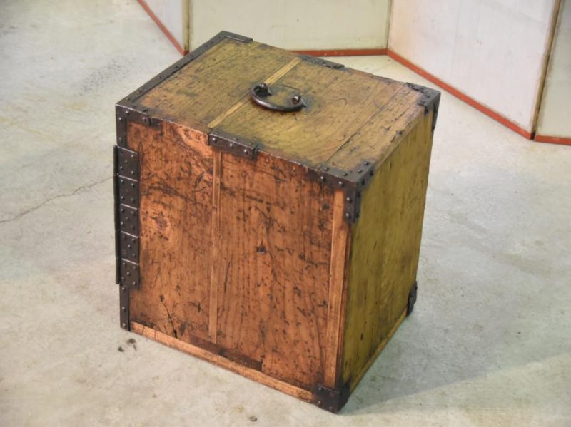 Japanese Edo Period Funa Dansu Ship's Chest - Image 17