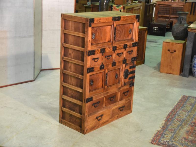 Japanese Elm and Hinoki Choba Dansu Merchant Chest - Image 5
