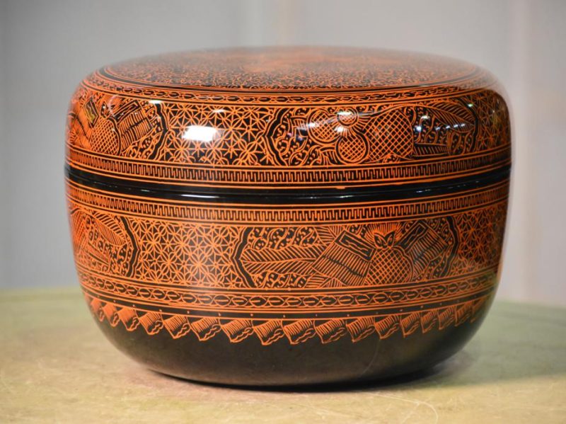 Japanese Lacquered Round Lidded Container - Image 10