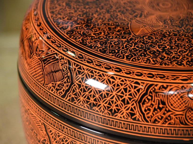Japanese Lacquered Round Lidded Container - Image 9