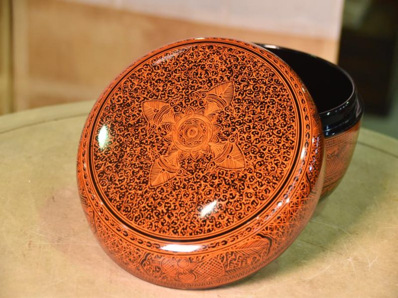 Japanese Lacquered Round Lidded Container - Image 6