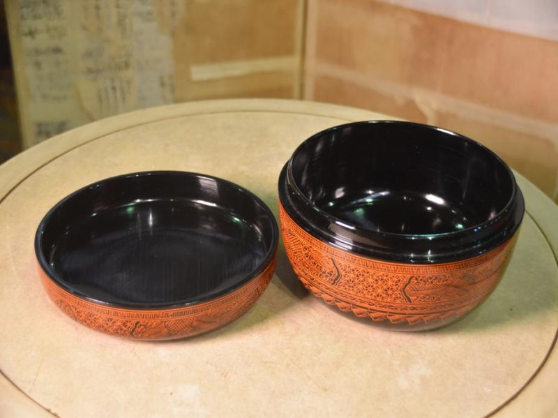 Japanese Lacquered Round Lidded Container - Image 4