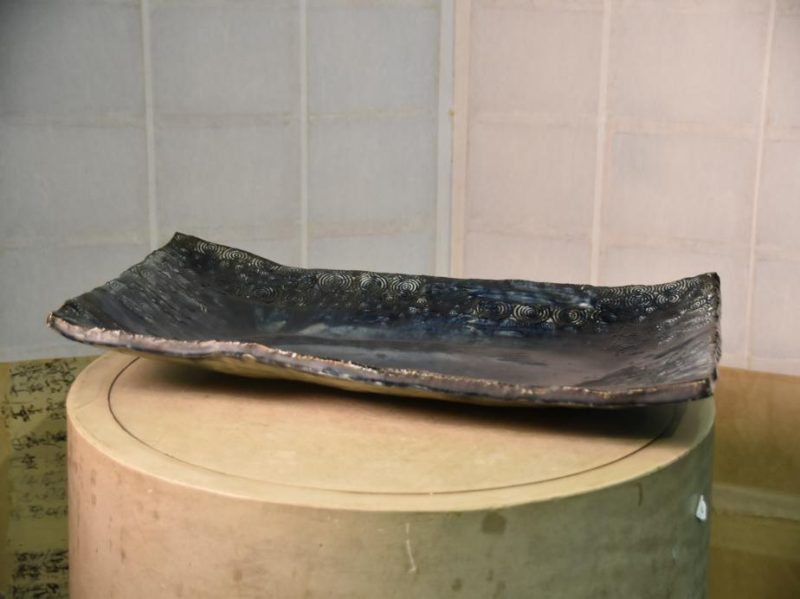 Large Japanese Ceramic Platter - Image 5