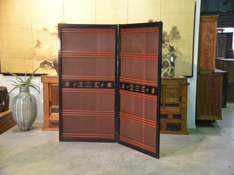 2 Panel Lacquer and Wooden Free Standing Screen