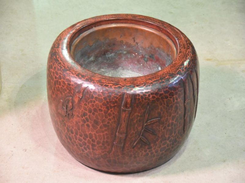 Japanese Kamakura Bori Lacquered Hibachi - Image 3
