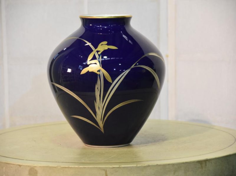 Korinsha Porcelain Vase