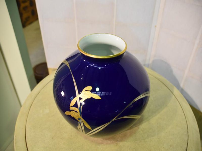Korinsha Porcelain Vase - Image 6
