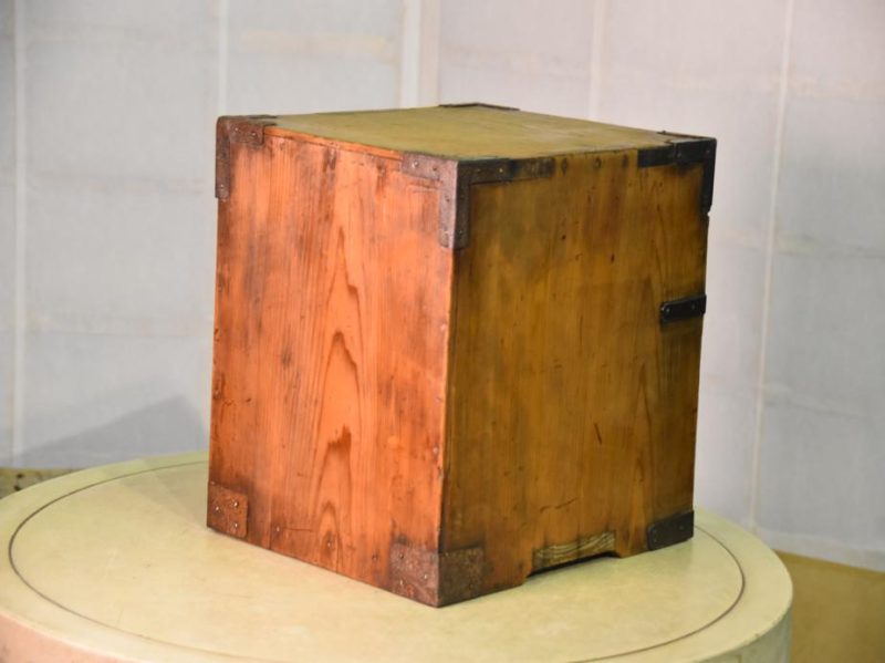 Small Antique Japanese Drawer Chest - Image 3