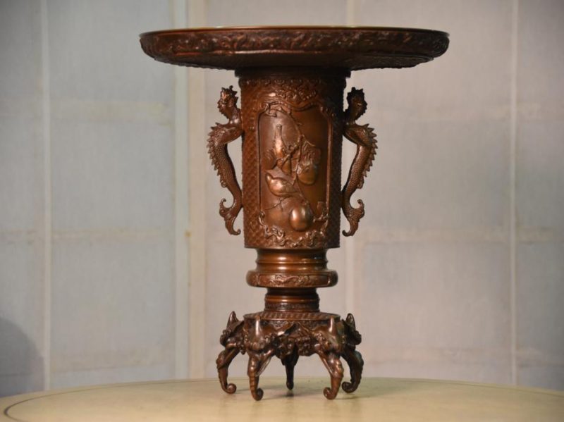 Japanese 1950's Cast Bronze Vase Usubata - Image 2