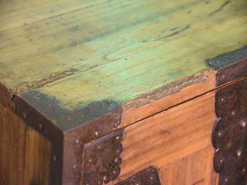 Edo Period Japanese Kannon Biraki Tansu Clothing Chest - Image 6