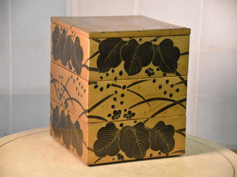 Japanese Gold Lacquer Stacking Box Jubako - Image 7