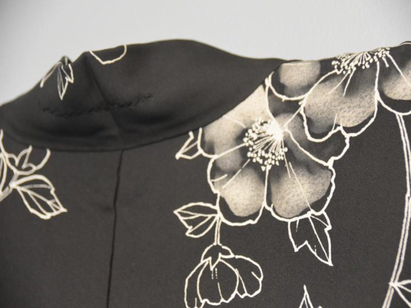 Japanese Vintage White Floral Designs on Black Haori Jacket - Image 10