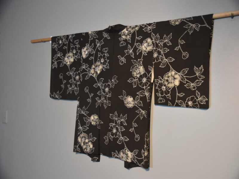 Japanese Vintage White Floral Designs on Black Haori Jacket - Image 8