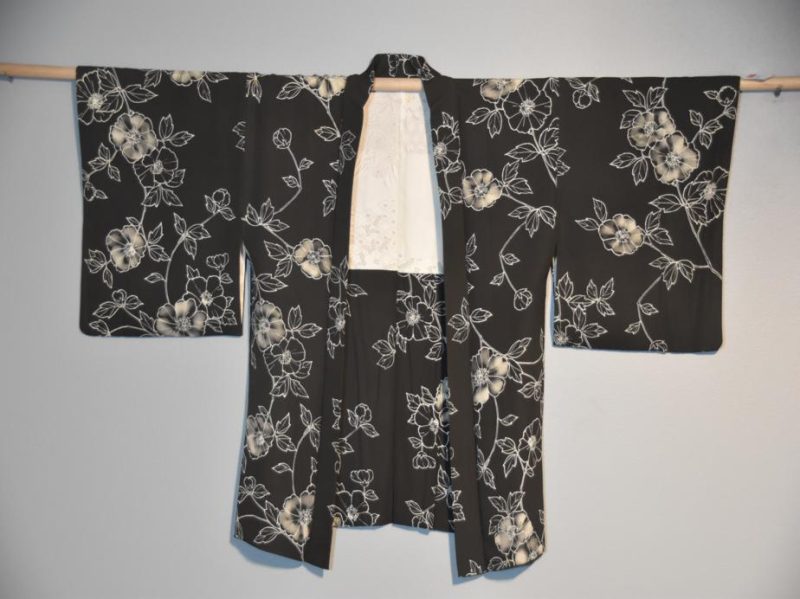 Japanese Vintage White Floral Designs on Black Haori Jacket - Image 7