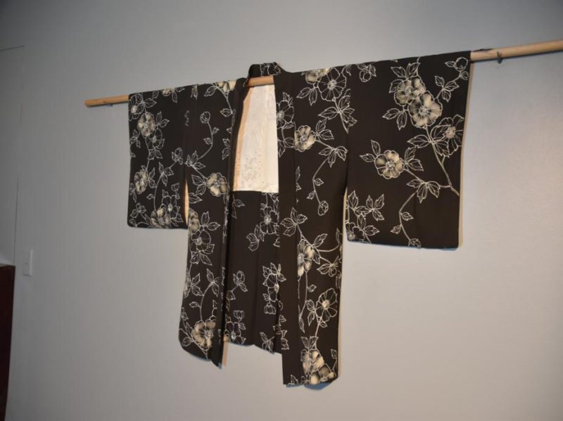 Japanese Vintage White Floral Designs on Black Haori Jacket - Image 3