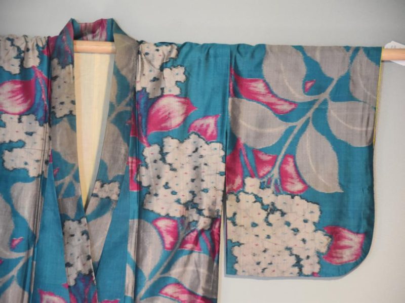 Japanese Meisen Silk Ikat Vintage Kimono - Image 5