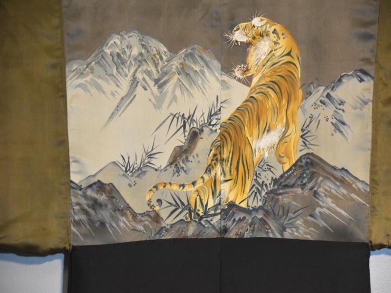 Tiger Silk Vintage Men's Haori - Image 3