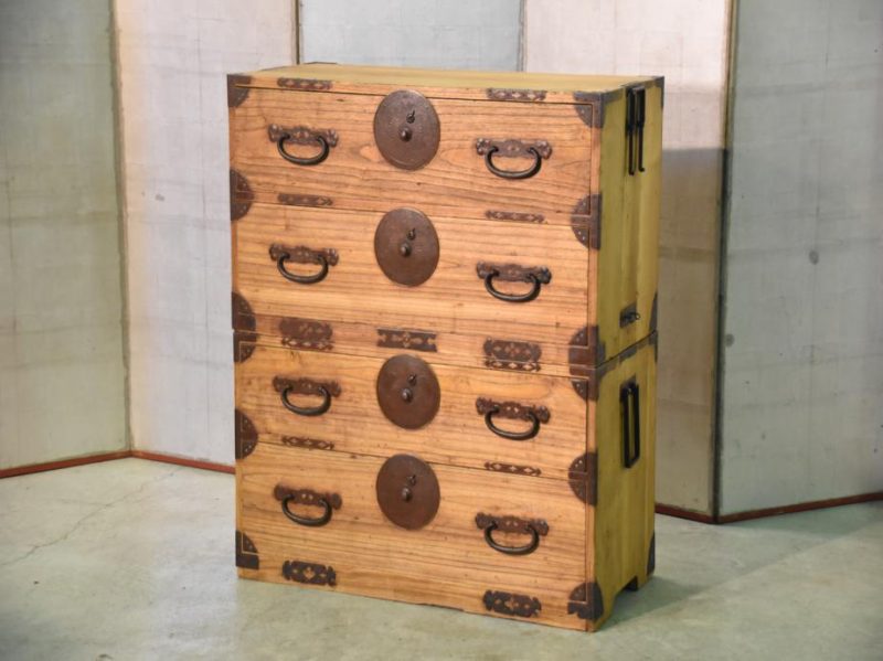 Japanese 4 Drawer Antique Clothing Chest