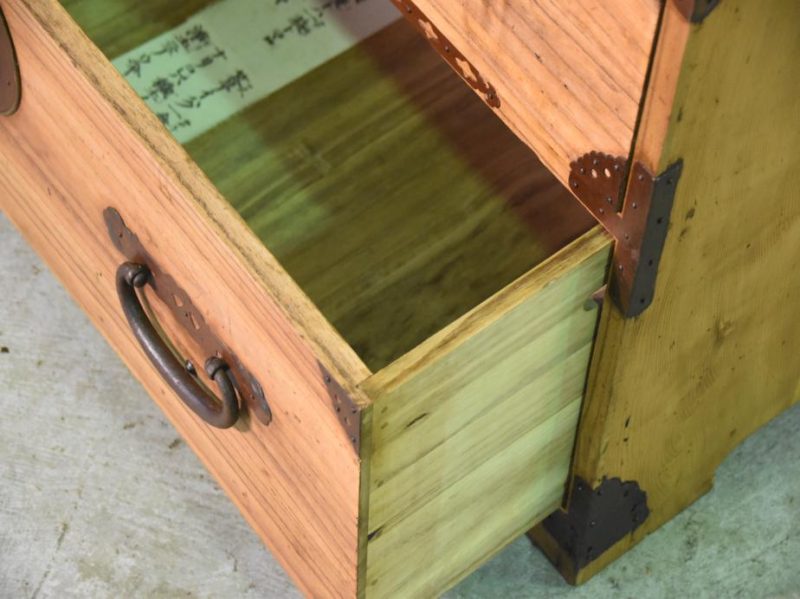 Japanese 4 Drawer Antique Clothing Chest - Image 8