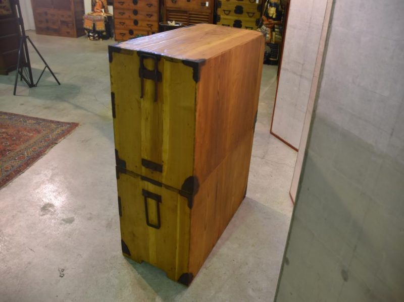 Japanese 4 Drawer Antique Clothing Chest - Image 5