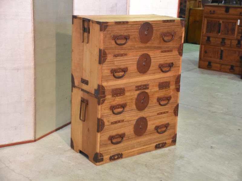 Japanese 4 Drawer Antique Clothing Chest - Image 4