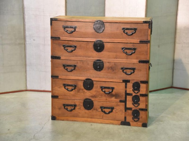 Clothing Chest of Drawers - Image 11