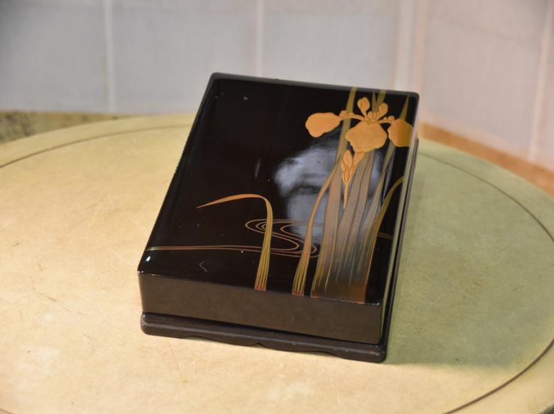 Japanese Iris Suzuri Bako Lacquered Writing Box - Image 10