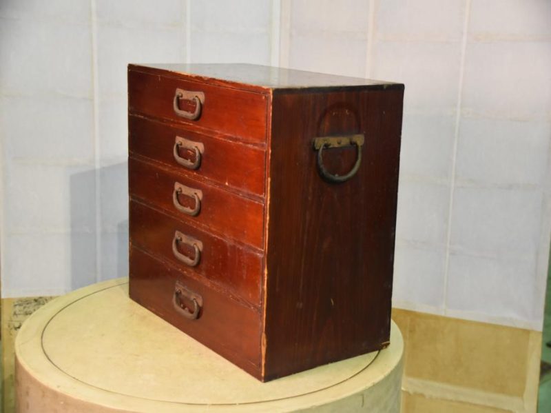 Japanese Antique 5 Drawer Small Chest - Image 7