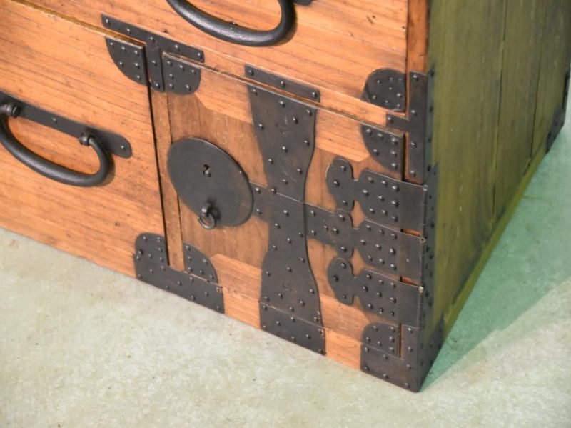 Antique Clothing Chest - Image 6