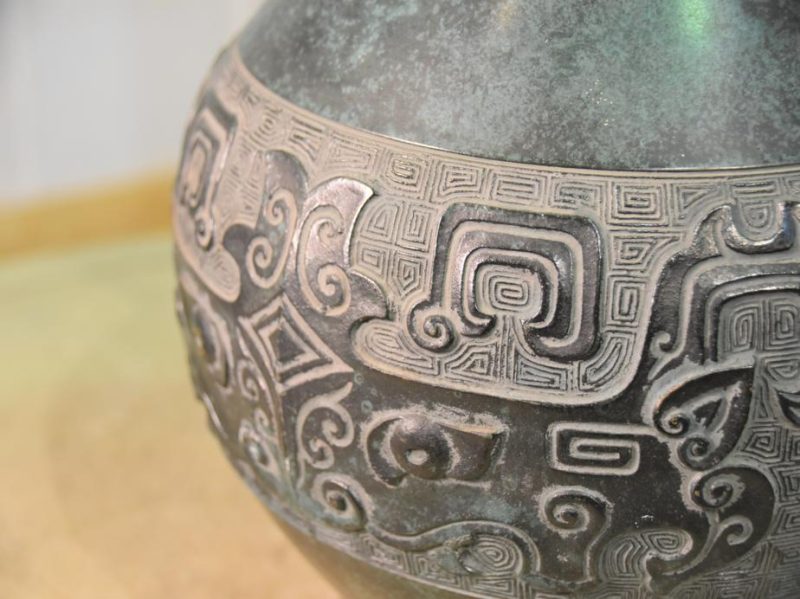 Japanese 1950's Bronze Flower Vase - Image 6