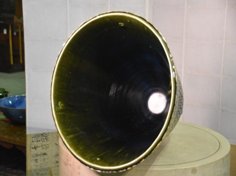 Large Oribe Pottery Vase - Image 11