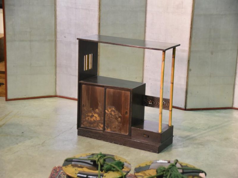 Kazari Dana Display Shelves