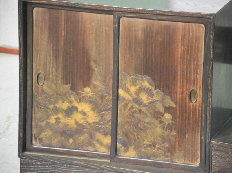 Kazari Dana Display Shelves - Image 11
