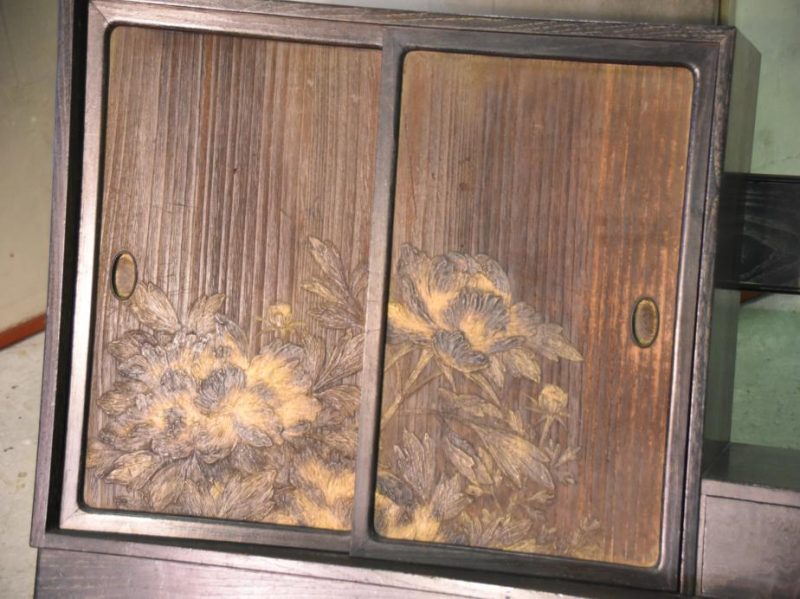 Kazari Dana Display Shelves - Image 5