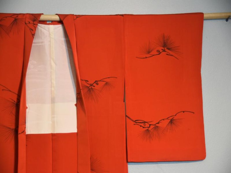 Red and Black Pine Silk Haori - Image 5