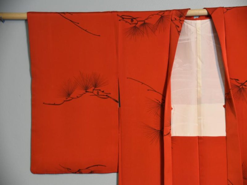 Red and Black Pine Silk Haori - Image 4