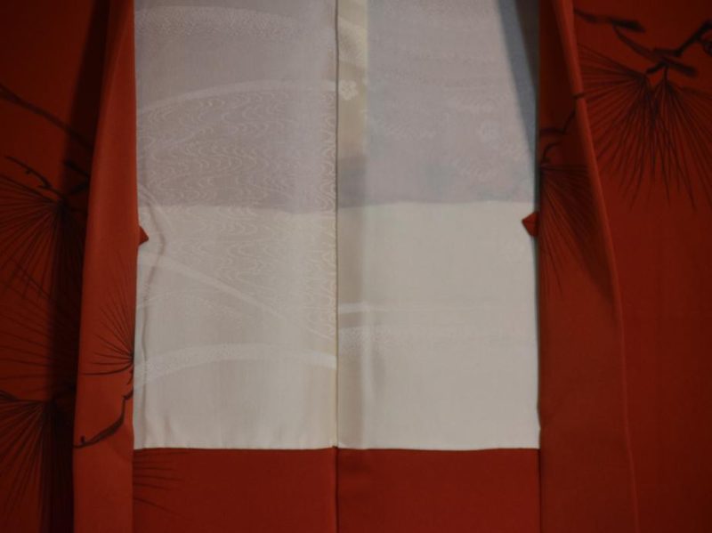 Red and Black Pine Silk Haori - Image 3