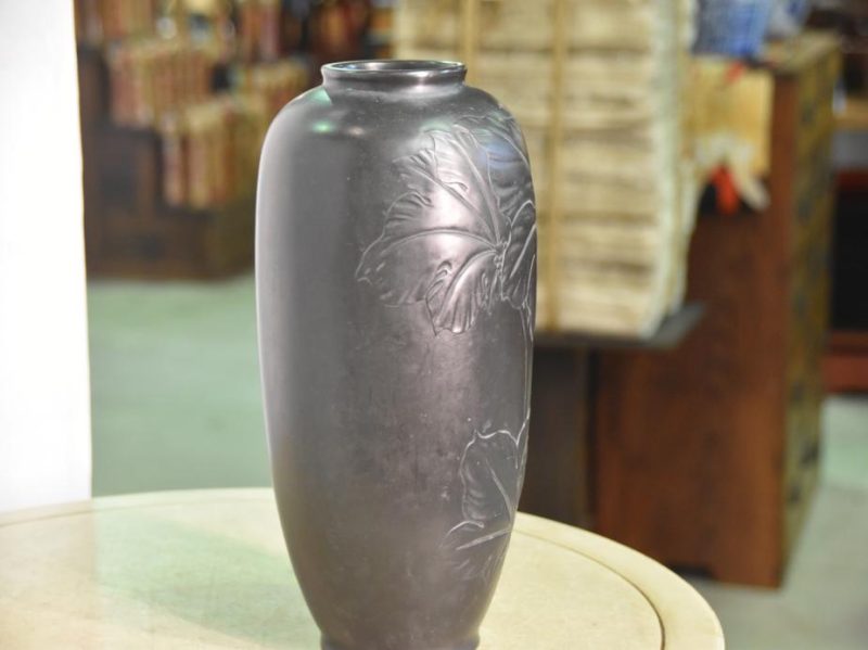 Japanese Antique Bronze Vase - Image 6