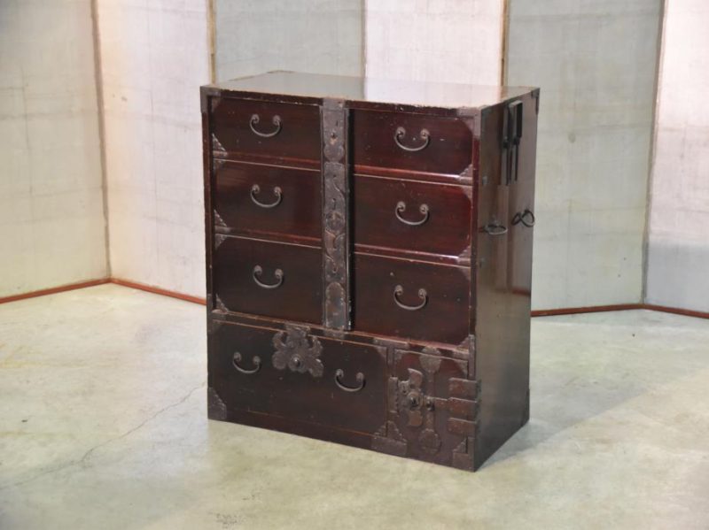 Japanese Antique Shonai Region Lacquered Clothing Chest - Image 2